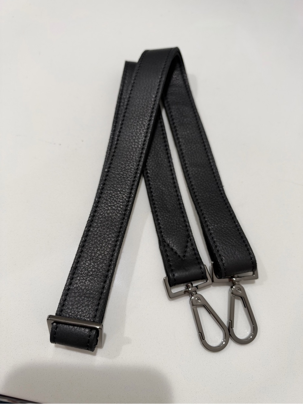 NWOT Hammitt Slider Strap 1 inch. Black/Gunmental